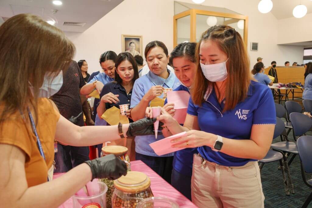 … to popcorn and kacang puteh, it was food galore at the event